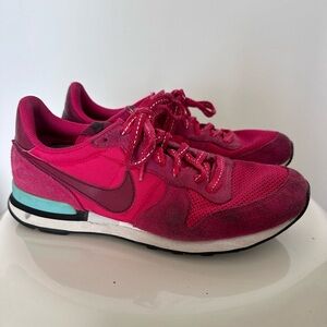 Nike Internationalist running shoes